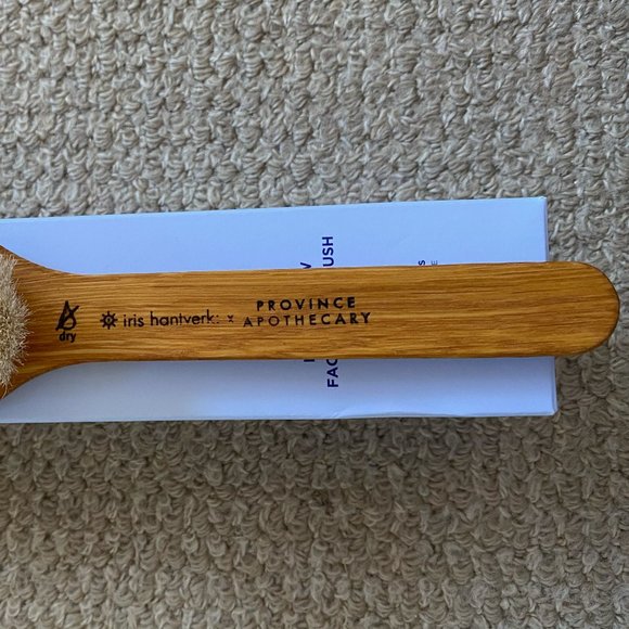 Daily Glow Dry Facial Brush - Province Apothecary - Picture 16 of 16